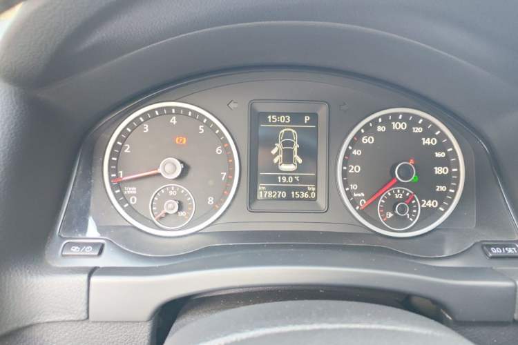Used Volkswagen Tiguan 2015 1.8TSI Automatic Two-Wheel Drive Comfort Edition Instrument Cluster