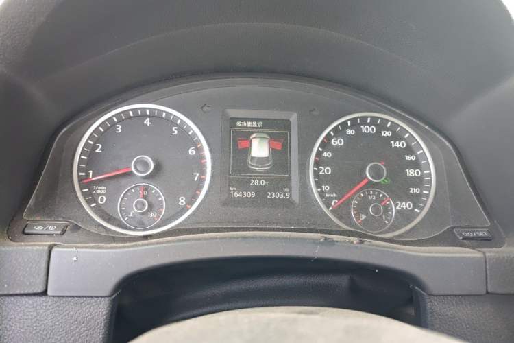 Used Volkswagen Tiguan 2015 1.8TSI Automatic Two-Wheel Drive Luxury Model Instrument Cluster