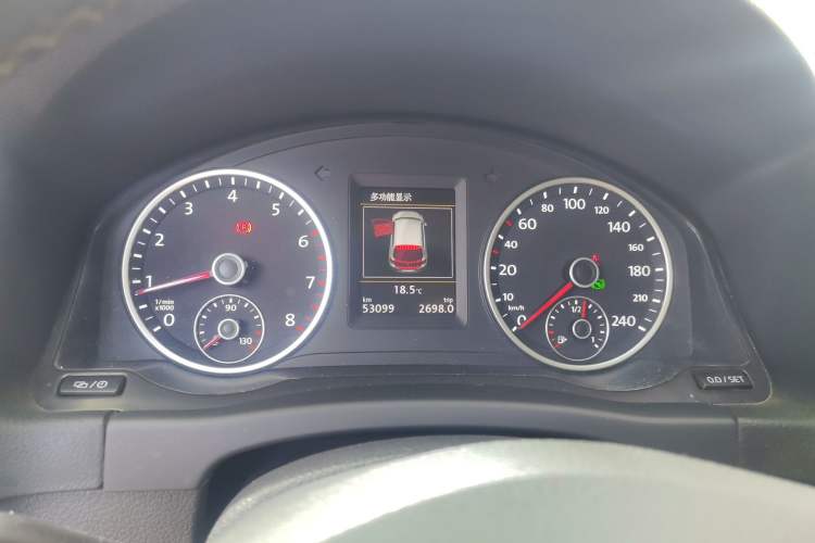 Used Volkswagen Tiguan 2015 1.8TSI Automatic Two-Wheel Drive Luxury Model Instrument Cluster