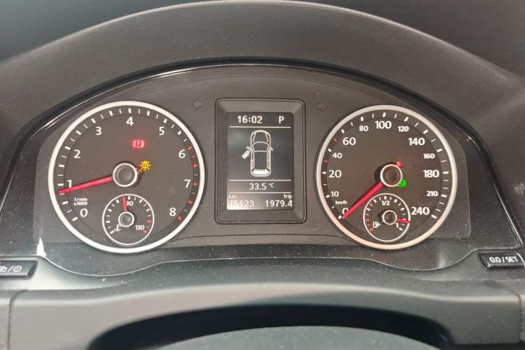 Used Volkswagen Tiguan 2015 1.8TSI Automatic Two-Wheel Drive Trend Edition Instrument Cluster