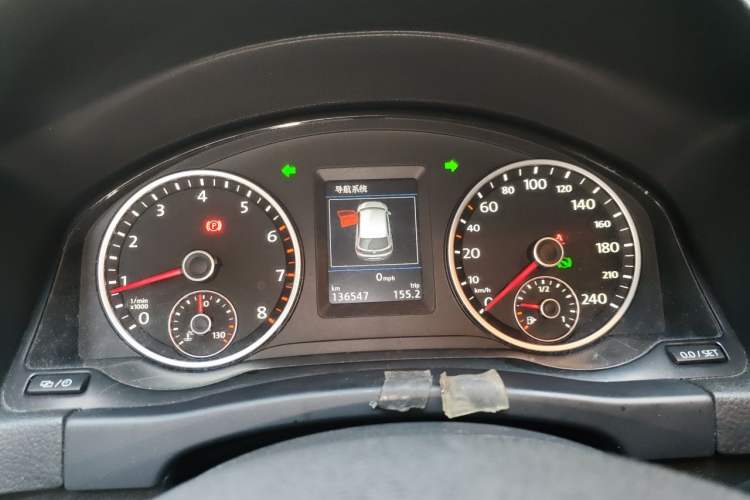 Used Volkswagen Tiguan 2015 1.8TSI Automatic Two-Wheel Drive Luxury Model Instrument Cluster