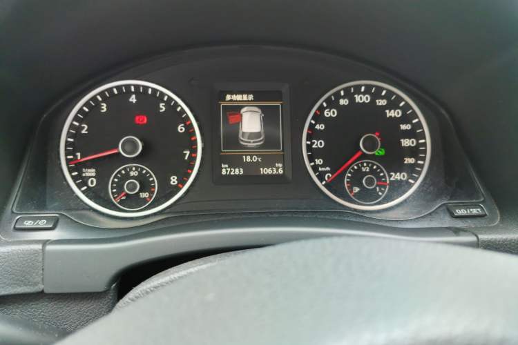 Used Volkswagen Tiguan 2015 1.8TSI Automatic Two-Wheel Drive Luxury Model Instrument Cluster