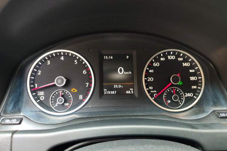 Used Volkswagen Tiguan 2015 1.8TSI Automatic Two-Wheel Drive Luxury Model Instrument Cluster