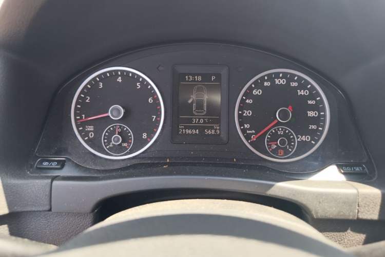 Used Volkswagen Tiguan 2015 1.8TSI Automatic Two-Wheel Drive Trend Edition Instrument Cluster