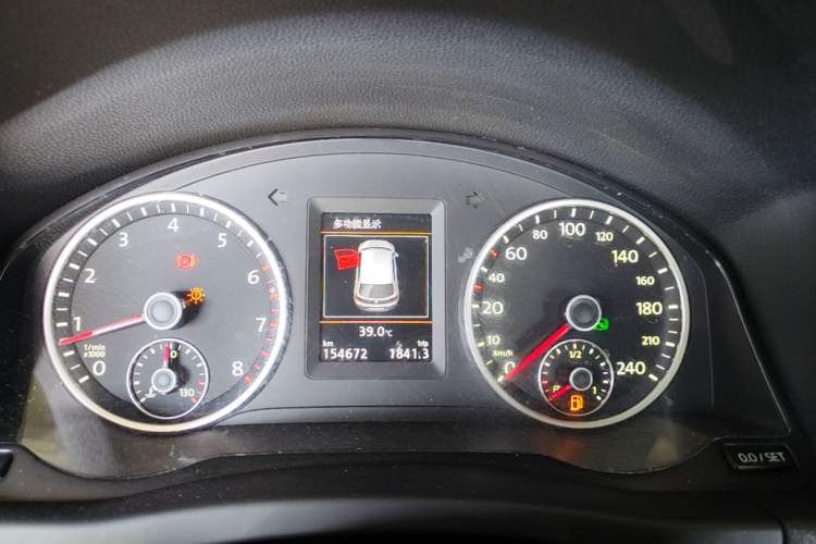 Used Volkswagen Tiguan 2015 1.8TSI Automatic Two-Wheel Drive Luxury Model Instrument Cluster