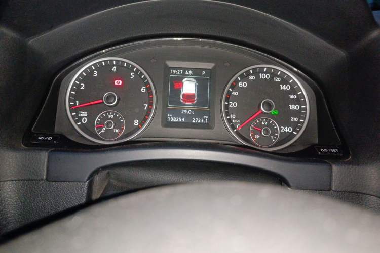 Used Volkswagen Tiguan 2015 1.8TSI Automatic Two-Wheel Drive Luxury Model Instrument Cluster
