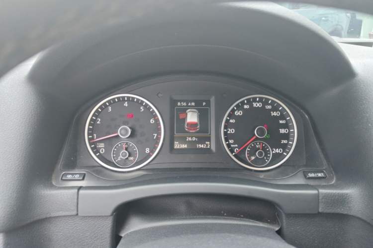 Used Volkswagen Tiguan 2015 1.8TSI Automatic Two-Wheel Drive Luxury Model Instrument Cluster