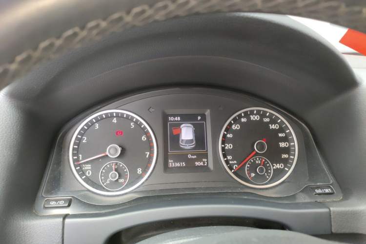 Used Volkswagen Tiguan 2015 1.8TSI Automatic Two-Wheel Drive Luxury Model Instrument Cluster