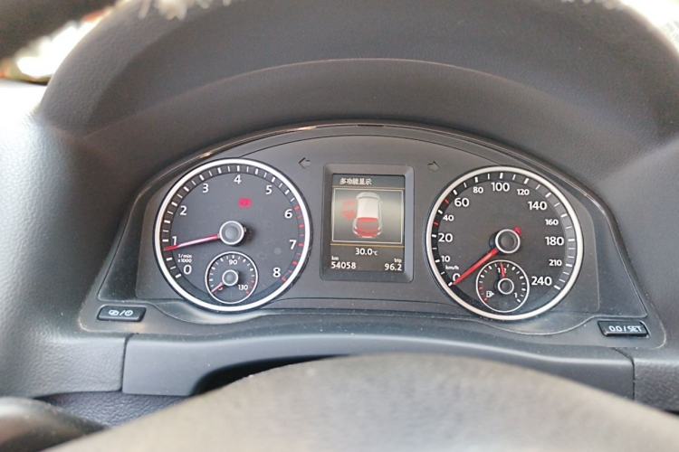 Used Volkswagen Tiguan 2015 1.8TSI Automatic All-Wheel-Drive Luxury Model Instrument Cluster