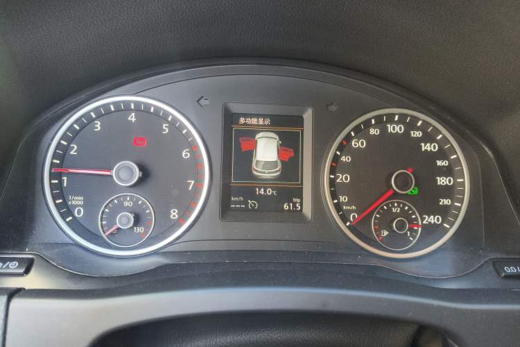 Used Volkswagen Tiguan 2015 1.8TSI Automatic Two-Wheel Drive Luxury Model Instrument Cluster