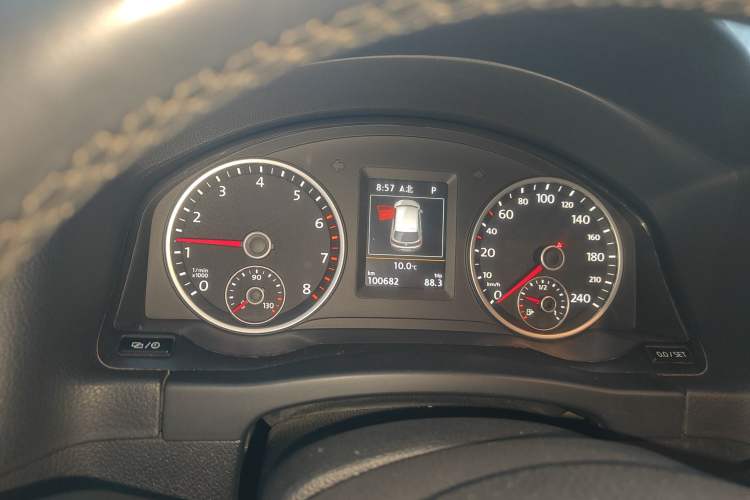 Used Volkswagen Tiguan 2015 1.8TSI Automatic Two-Wheel Drive Luxury Model Instrument Cluster
