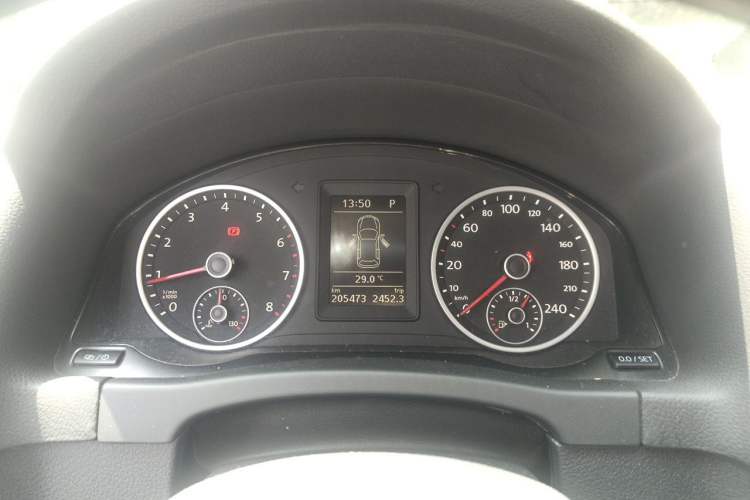 Used Volkswagen Tiguan 2015 1.8TSI Automatic Two-Wheel Drive Trend Edition Instrument Cluster