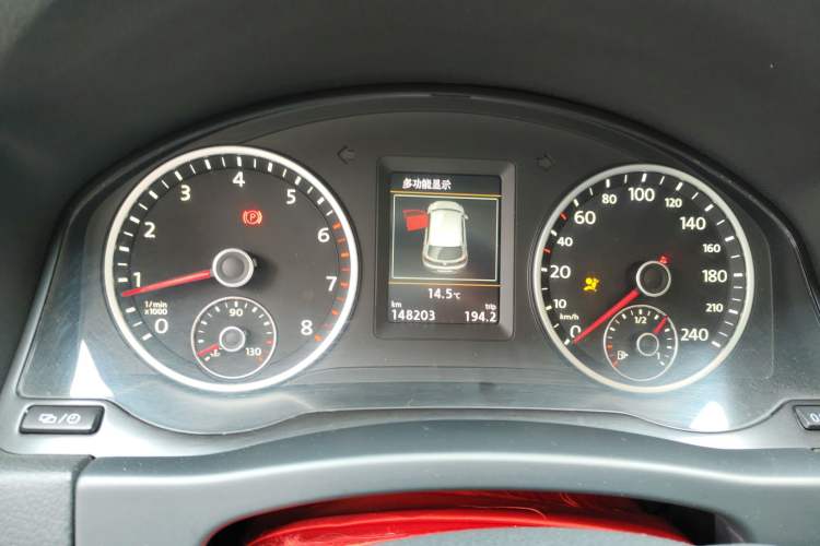 Used Volkswagen Tiguan 2015 1.8TSI Automatic Two-Wheel Drive Luxury Model Instrument Cluster
