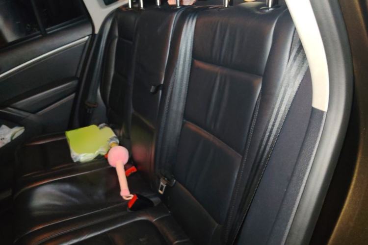 Used Volkswagen Tiguan 2015 1.8TSI Automatic Two-Wheel Drive Comfort Edition Interior 4