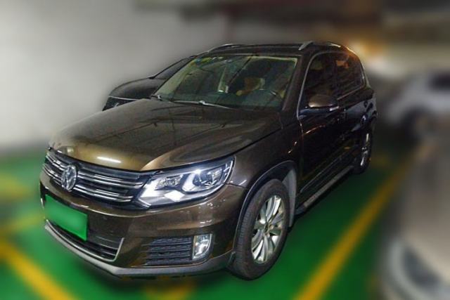 Ojetý Volkswagen Tiguan 2015 1.8TSI Automatic Two-Wheel Drive Luxury Model