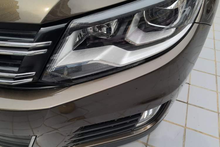 Used Volkswagen Tiguan 2015 1.8TSI Automatic Two-Wheel Drive Trend Edition Left Front Headlight