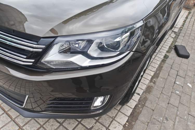 Used Volkswagen Tiguan 2015 1.8TSI Automatic Two-Wheel Drive Trend Edition Left Front Headlight