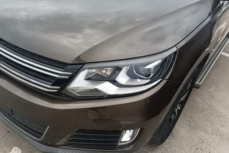 Used Volkswagen Tiguan 2015 1.8TSI Automatic Two-Wheel Drive Luxury Model Left Front Headlight