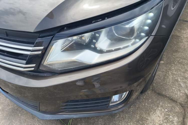 Used Volkswagen Tiguan 2015 1.8TSI Automatic Two-Wheel Drive Trend Edition Left Front Headlight