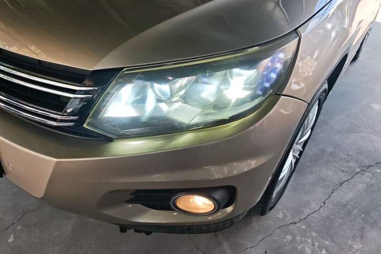 Used Volkswagen Tiguan 2015 2.0 TSI Comfort Edition Left Front Headlight