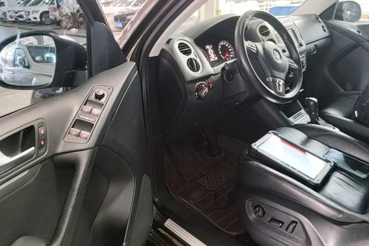 Used Volkswagen Tiguan 2015 1.8TSI Automatic Two-Wheel Drive Comfort Edition Left Front Seat