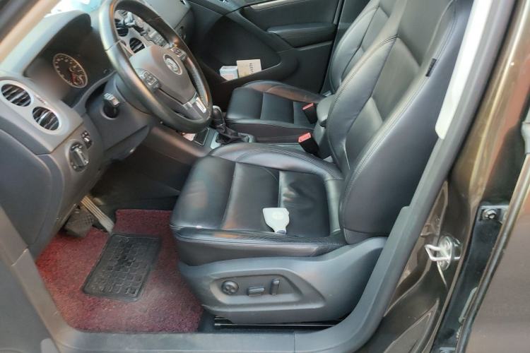 Used Volkswagen Tiguan 2015 1.8TSI Automatic Two-Wheel Drive Comfort Edition Left Front Seat