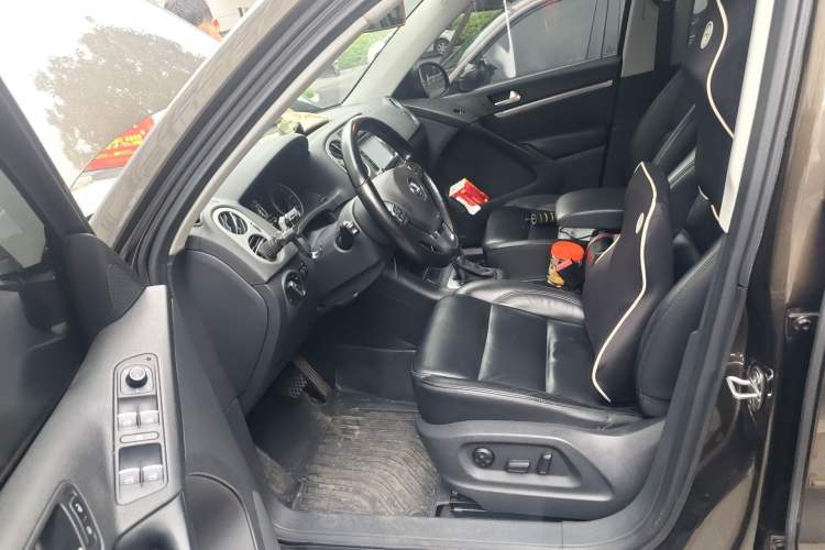 Used Volkswagen Tiguan 2015 1.8TSI Automatic Two-Wheel Drive Comfort Edition Left Front Seat