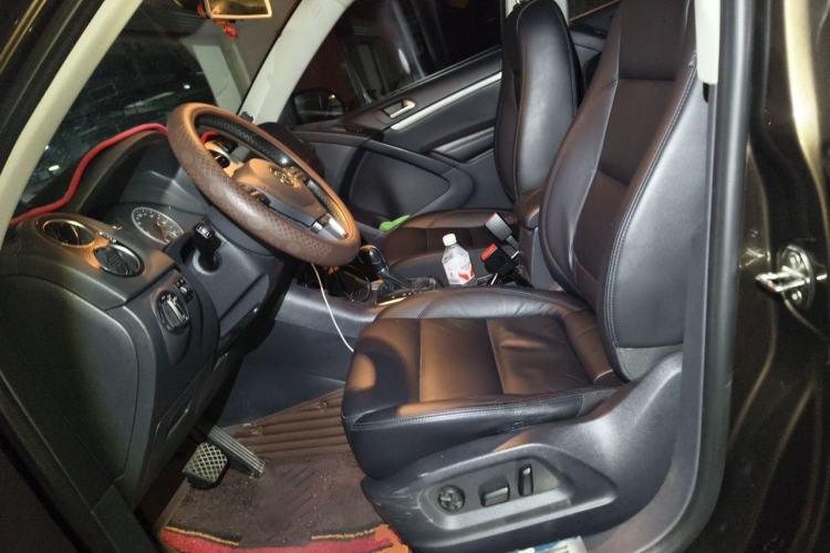 Used Volkswagen Tiguan 2015 1.8TSI Automatic Two-Wheel Drive Comfort Edition Left Front Seat