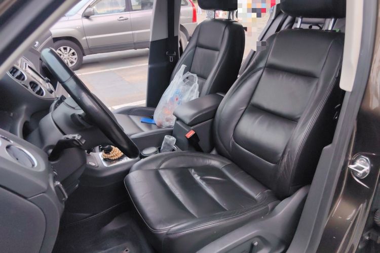 Used Volkswagen Tiguan 2015 1.8TSI Automatic Two-Wheel Drive Luxury Model Left Front Seat