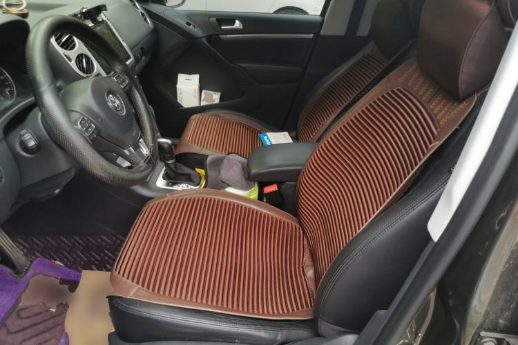Used Volkswagen Tiguan 2015 1.8TSI Automatic All-Wheel-Drive Luxury Model Left Front Seat