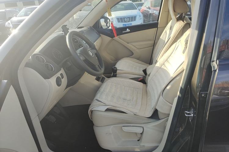 Used Volkswagen Tiguan 2015 1.8TSI Manual Two-Wheel Drive Fashion Edition Left Front Seat