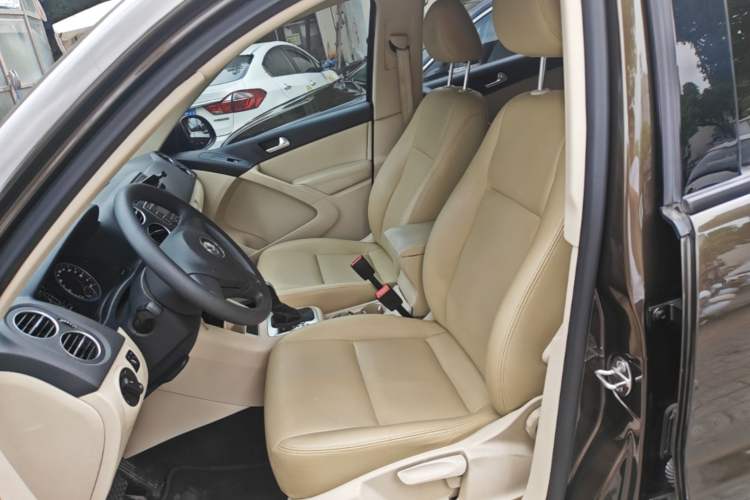 Used Volkswagen Tiguan 2015 1.8TSI Automatic Two-Wheel Drive Trend Edition Left Front Seat