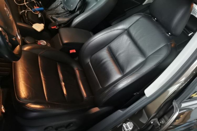 Used Volkswagen Tiguan 2015 1.8TSI Automatic Two-Wheel Drive Luxury Model Left Front Seat
