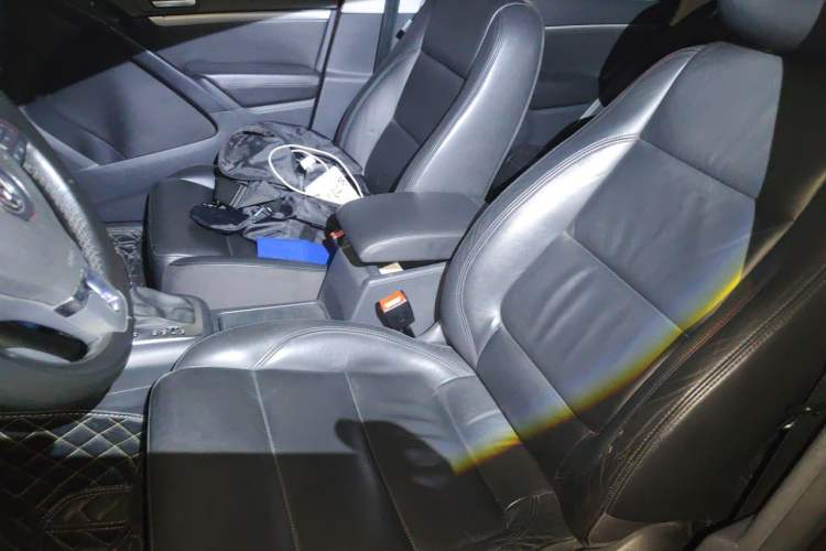 Used Volkswagen Tiguan 2015 1.8TSI Automatic Two-Wheel Drive Comfort Edition Left Front Seat