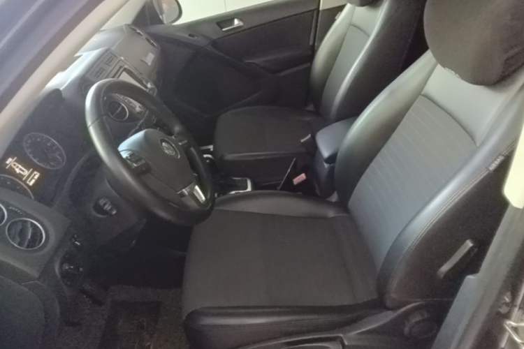 Used Volkswagen Tiguan 2015 1.8TSI Automatic Two-Wheel Drive Trend Edition Left Front Seat