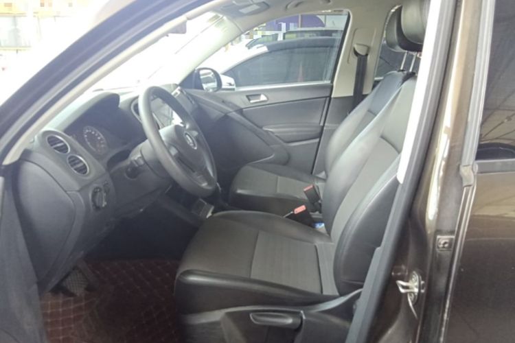 Used Volkswagen Tiguan 2015 1.8TSI Automatic Two-Wheel Drive Trend Edition Left Front Seat