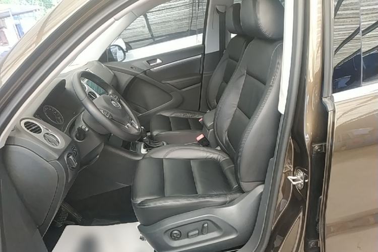 Used Volkswagen Tiguan 2015 1.8TSI Automatic Two-Wheel Drive Comfort Edition Left Front Seat