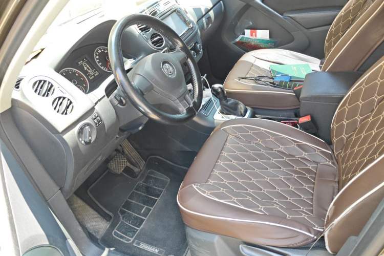 Used Volkswagen Tiguan 2015 1.8TSI Automatic Two-Wheel Drive Trend Edition Left Front Seat