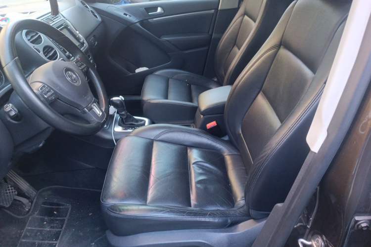 Used Volkswagen Tiguan 2015 1.8TSI Automatic Two-Wheel Drive Comfort Edition Left Front Seat