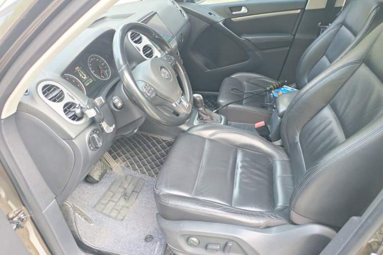 Used Volkswagen Tiguan 2015 1.8TSI Automatic Two-Wheel Drive Comfort Edition Left Front Seat