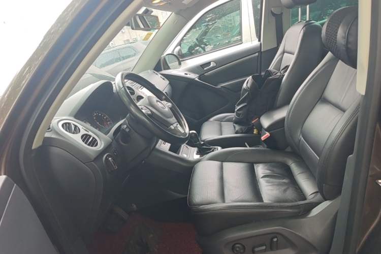 Used Volkswagen Tiguan 2015 1.8TSI Automatic Two-Wheel Drive Luxury Model Left Front Seat