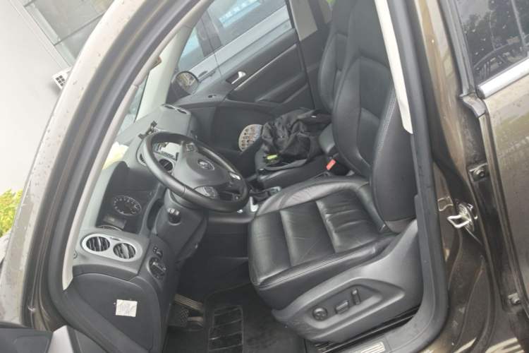 Used Volkswagen Tiguan 2015 1.8TSI Automatic Two-Wheel Drive Luxury Model Left Front Seat