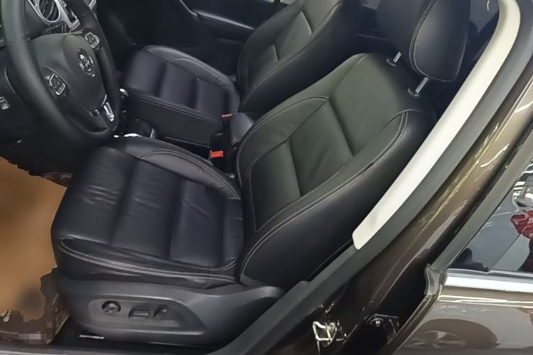 Used Volkswagen Tiguan 2015 1.8TSI Automatic Two-Wheel Drive Luxury Model Left Front Seat