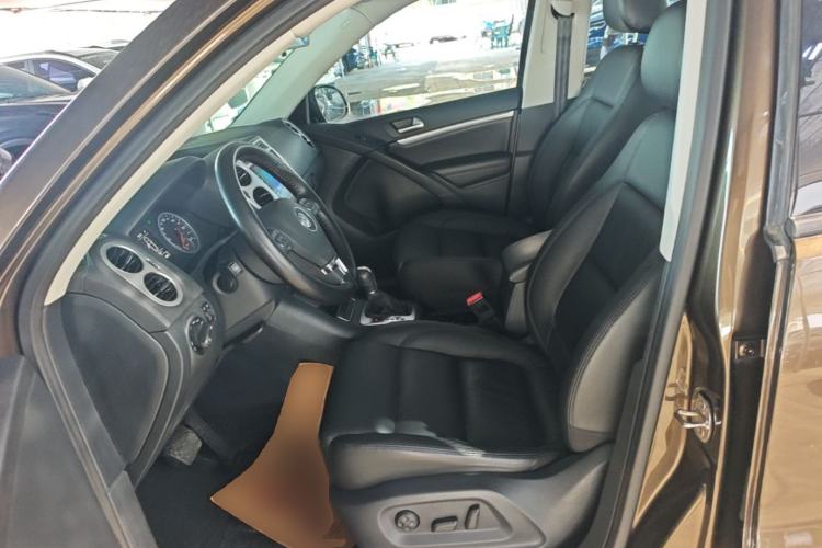 Used Volkswagen Tiguan 2015 1.8TSI Automatic Two-Wheel Drive Comfort Edition Left Front Seat