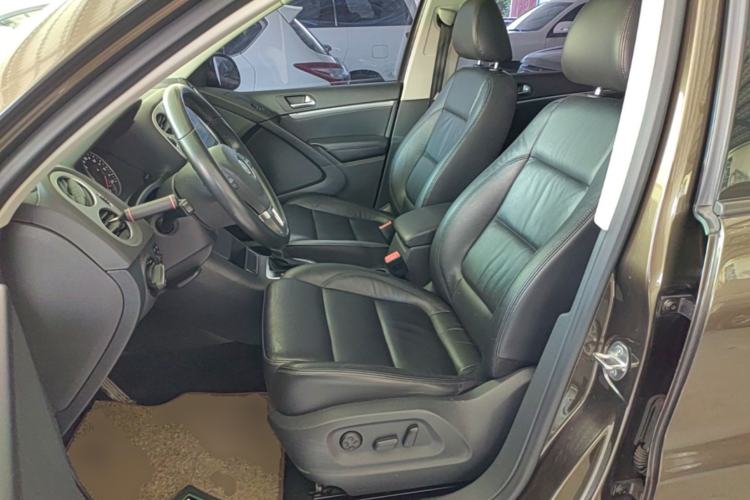 Used Volkswagen Tiguan 2015 1.8TSI Automatic Two-Wheel Drive Comfort Edition Left Front Seat