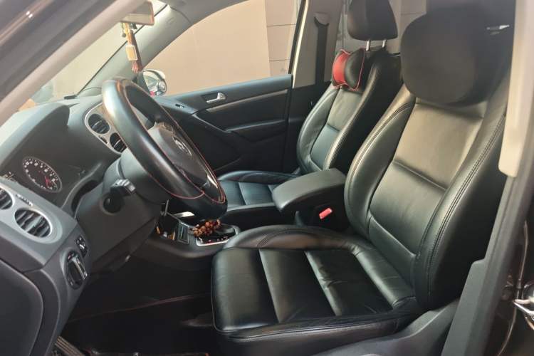 Used Volkswagen Tiguan 2015 1.8TSI Automatic Two-Wheel Drive Comfort Edition Left Front Seat