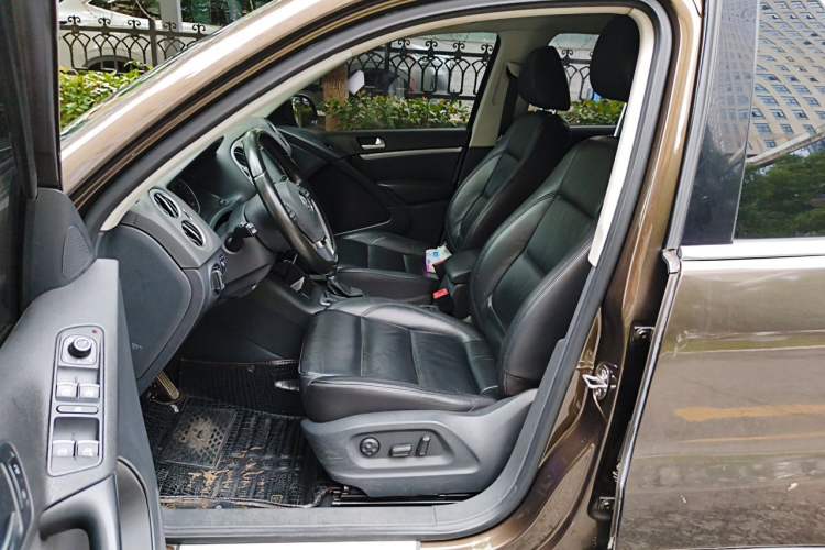 Used Volkswagen Tiguan 2015 1.8TSI Automatic Two-Wheel Drive Comfort Edition Left Front Seat