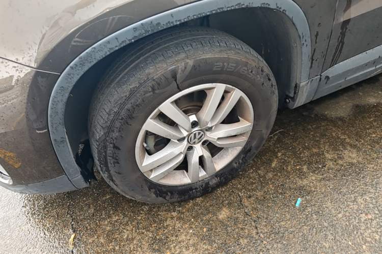 Used Volkswagen Tiguan 2015 1.8TSI Automatic Two-Wheel Drive Trend Edition Left Front Wheel Hub
