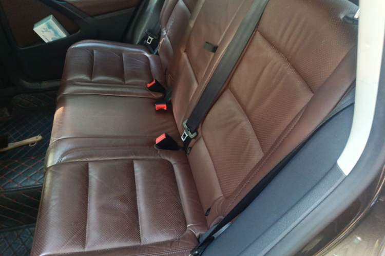 Used Volkswagen Tiguan 2015 1.8TSI Automatic Two-Wheel Drive Luxury Model Left Rear Seat