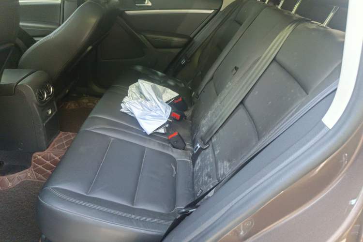 Used Volkswagen Tiguan 2015 2.0 TSI Comfort Edition Left Rear Seat